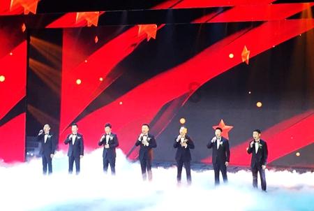 郭富城龅牙悍匪惊艳全场,演技碾压林家栋任贤齐,网友:值回票价