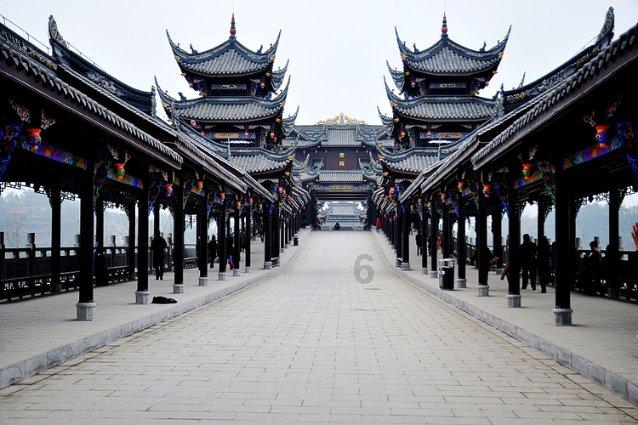 卑鄙的小妖精